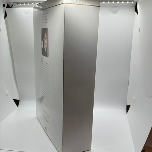 Mattel 1997 Romantic Interlude Barbie Classique Collection #17137 - Picture 9 of 9